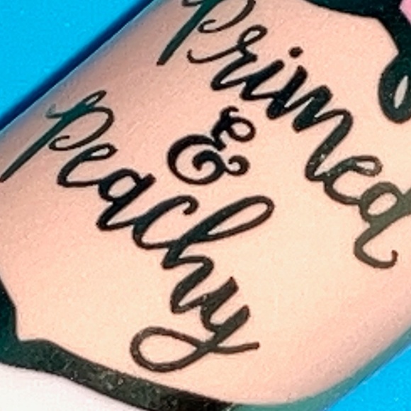 🎀 $14 - Too Faced Primed & Peachy Matte Cooling Skin Perfecting Primer Travel - Picture 6 of 11